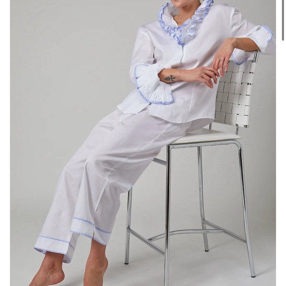 Haute Home Linens St. Moritz pajamas set with blue ice trim boutique Size Lg - Picture 3 of 15